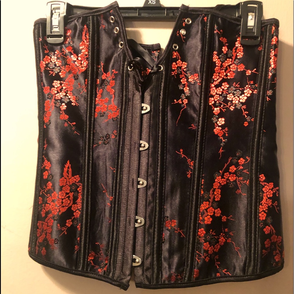 New black and red corset